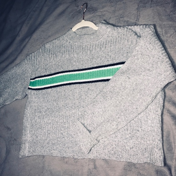 Green Stripped Sweater - Picture 3 of 8